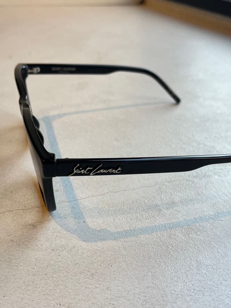 【極美品】SAINT LAURENT PARIS メガネフレーム　ブラック