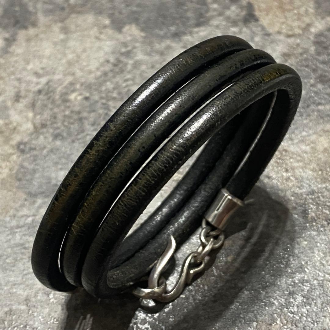 GARNI シルバー レザー 3連 ラップ コイル ブレスレット バングル