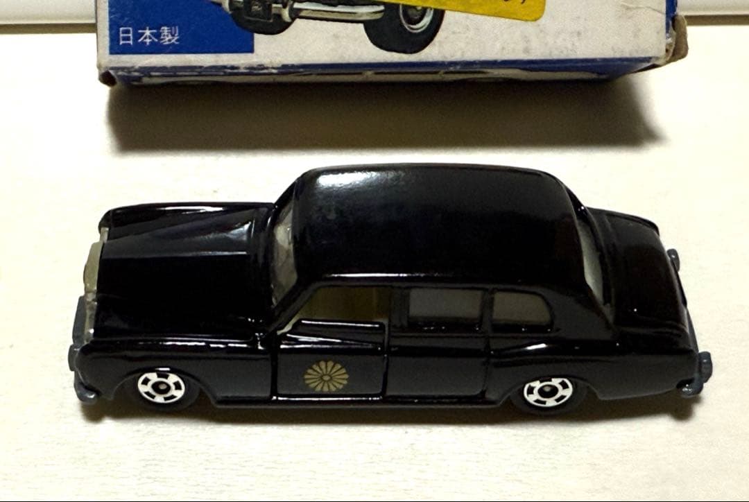 トミカ 希少モデル ワケあり2台セット - メルカリ