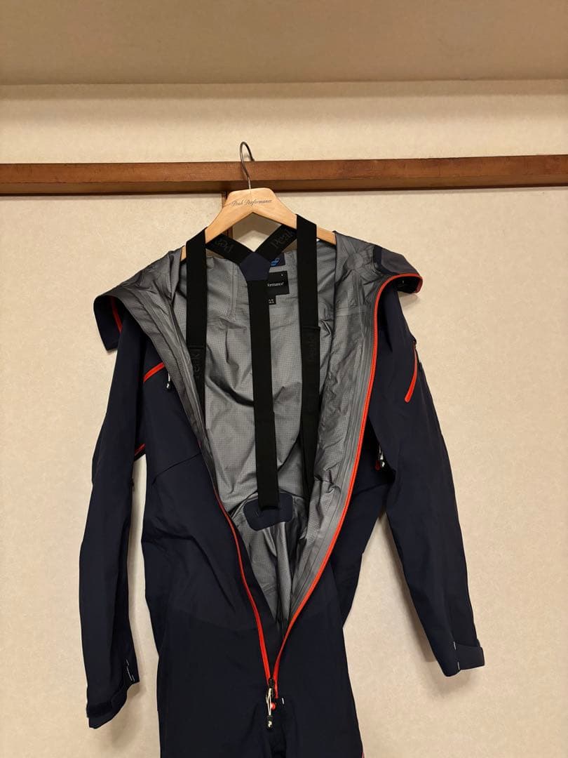 オークションに変更！Peak Performance ヘリアルパイン ワンピース