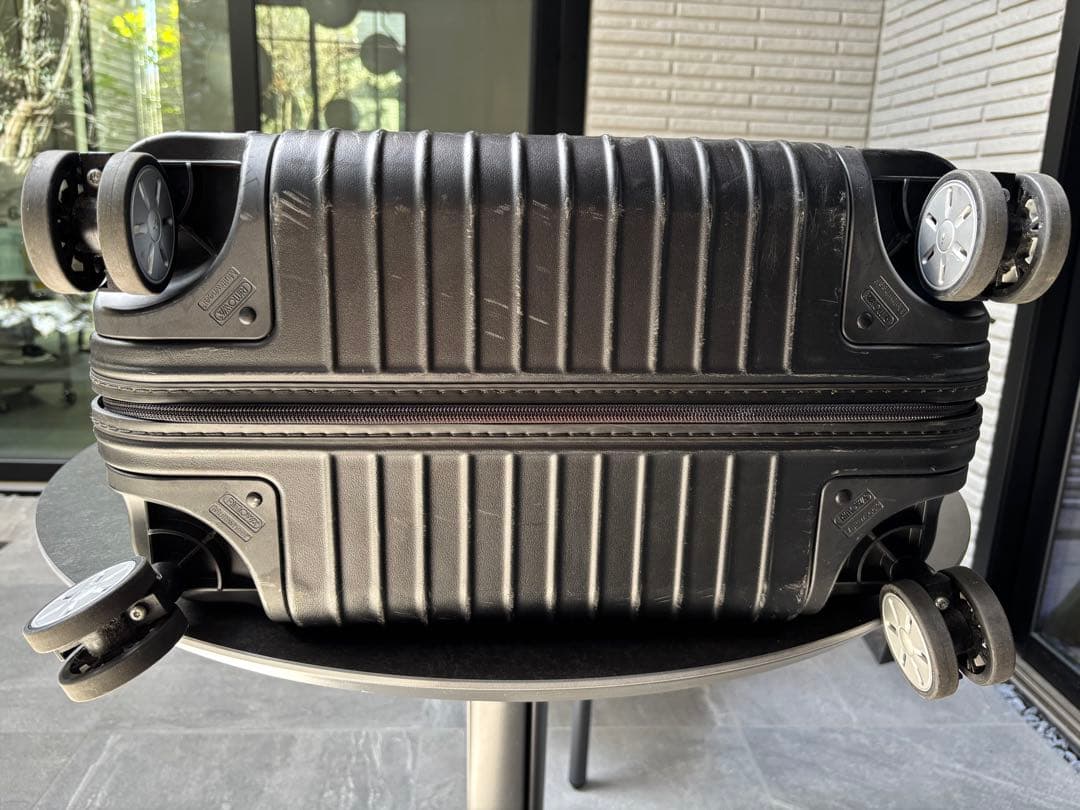 リモワ サルサ（RIMOWA SALSA）78ℓ 電子タグ　マットブラック 4輪