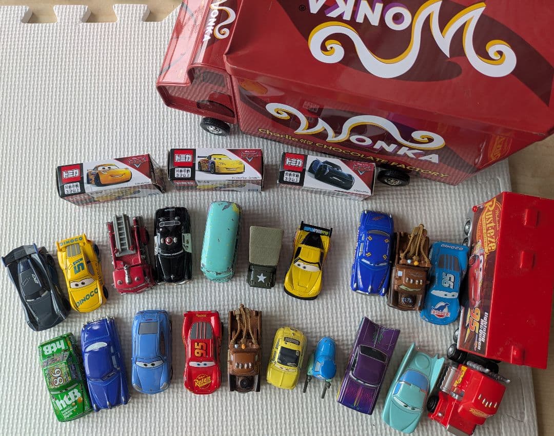 カーズトミカ セット 20台 WONKAトラック付き