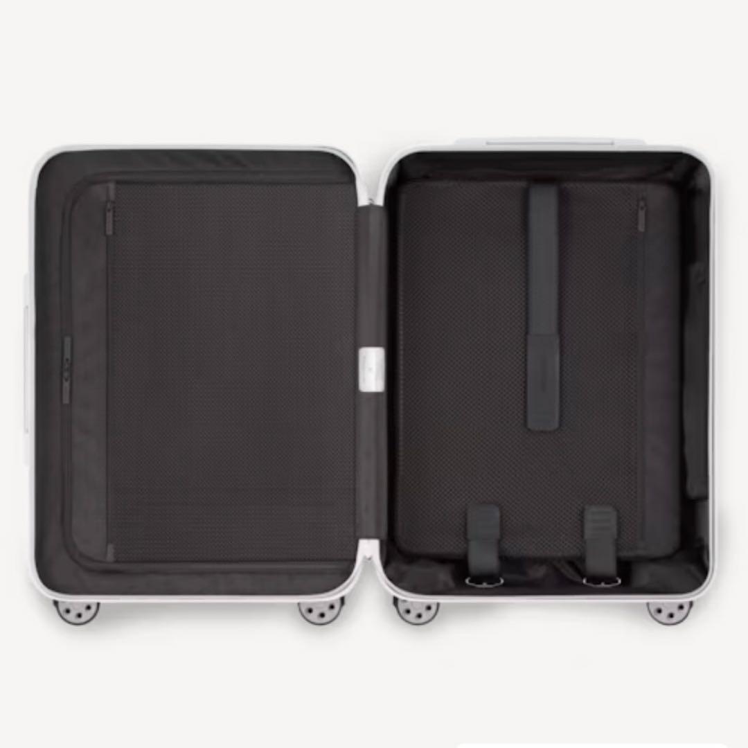 【新品未使用】リモワ　エッセンシャルキャビン グロスホワイト