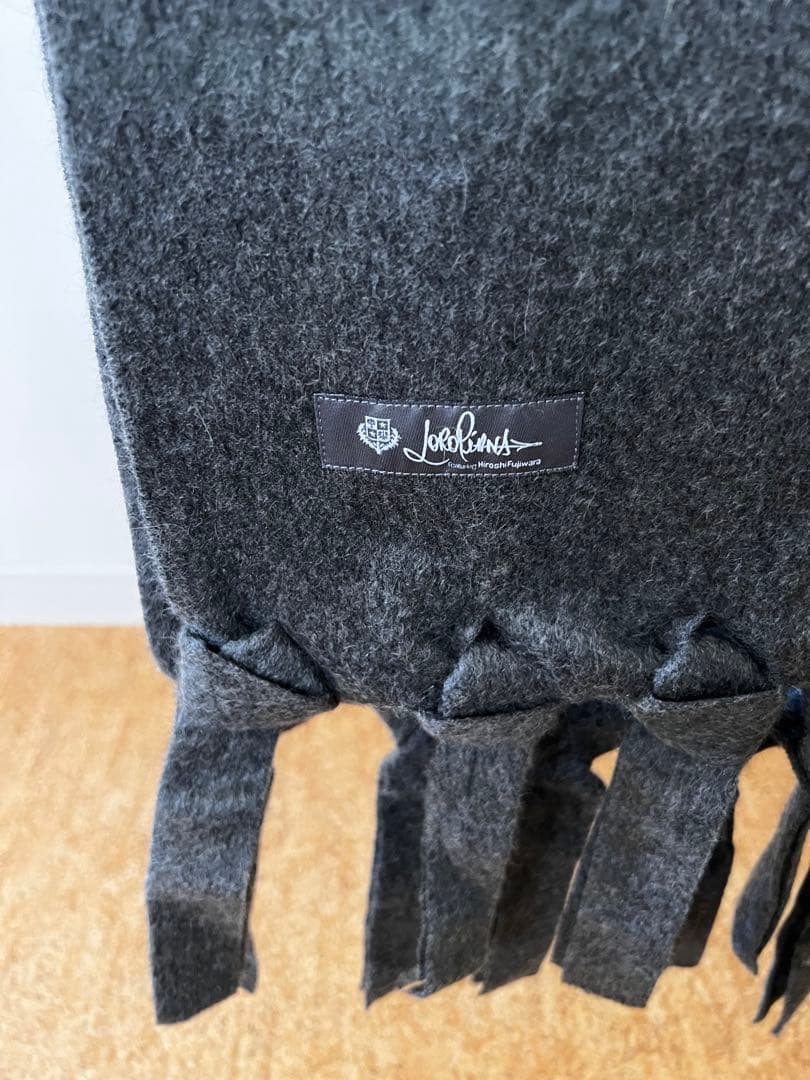 藤原ヒロシ　ロロピアーナ　マフラー