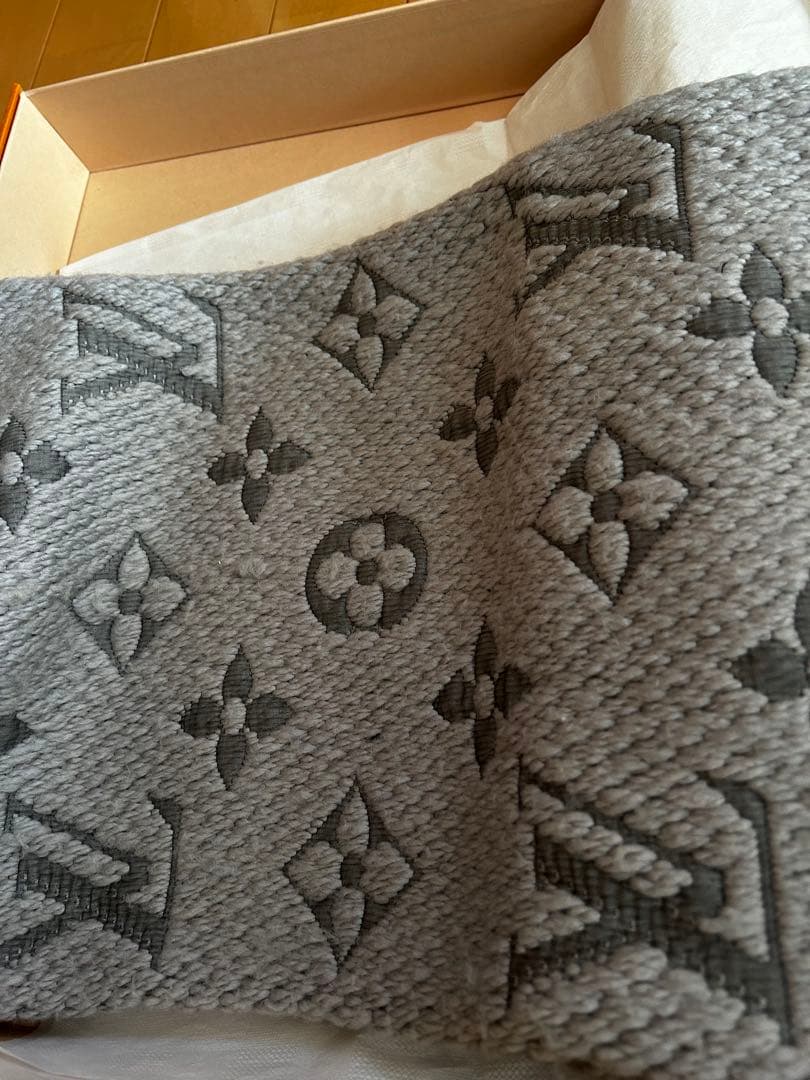 Louis Vuitton グレー マフラー 最安値