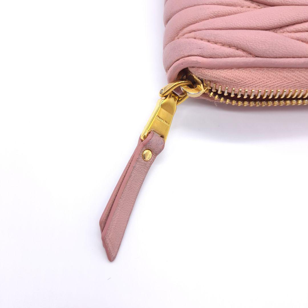 miu miu ミュウミュウ マテラッセ ラウンドファスナー 長財布 ピンク系