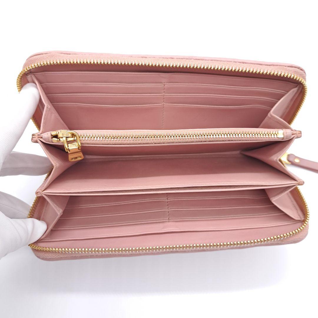 miu miu ミュウミュウ マテラッセ ラウンドファスナー 長財布 ピンク系