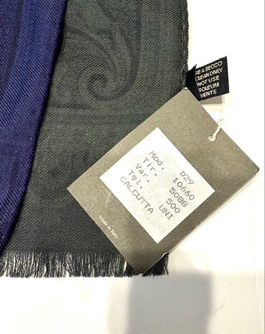 新品タグ付☆エトロ　ストール　ロングスカーフ ペイズリー　グラデーション　 美品