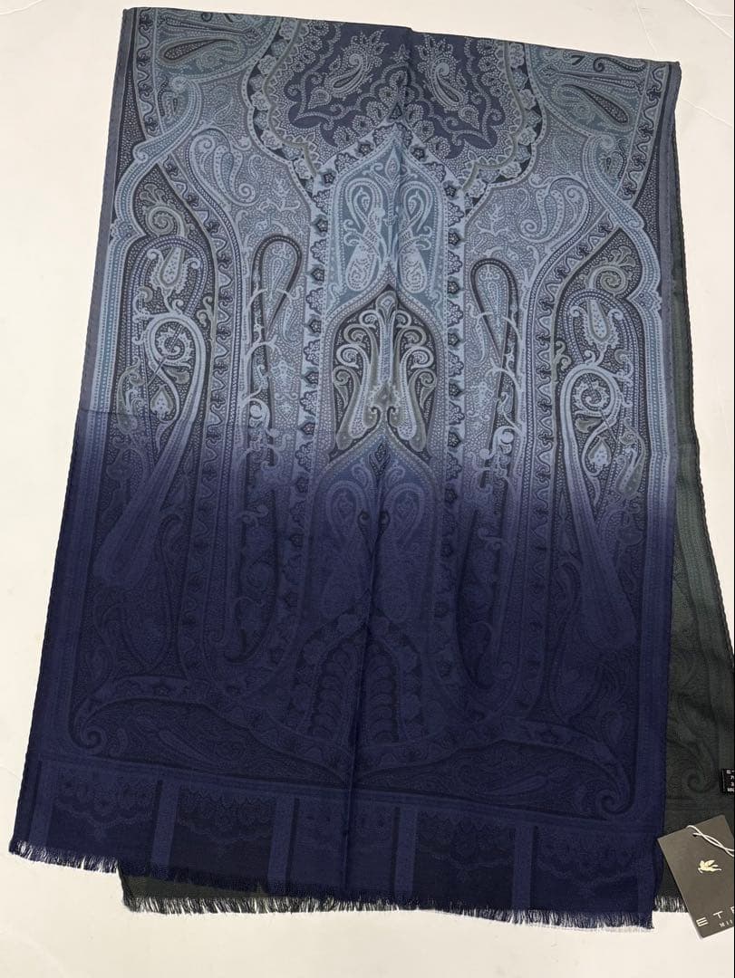 新品タグ付☆エトロ　ストール　ロングスカーフ ペイズリー　グラデーション　 美品