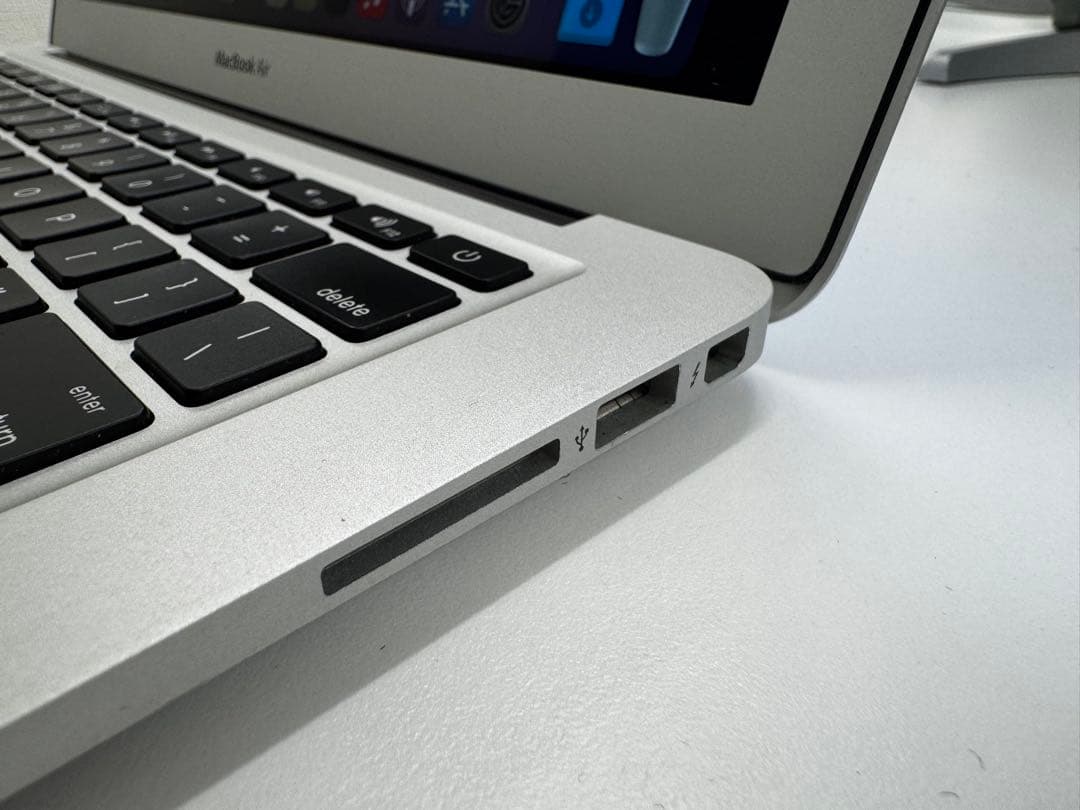 MacBook Air 13インチ充電器付き,モデルA1466 :EMC3178