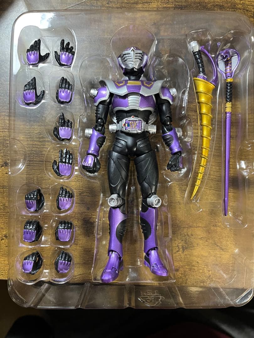 【中古】S.H.Figuarts 仮面ライダー王蛇