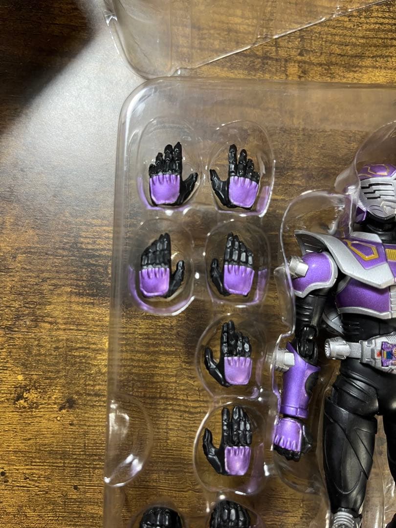 【中古】S.H.Figuarts 仮面ライダー王蛇