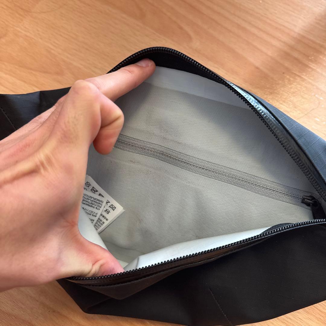 アークテリクスショルダーバッグ