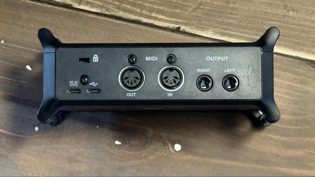 ZOOM UAC-232 USBオーディオインターフェイス