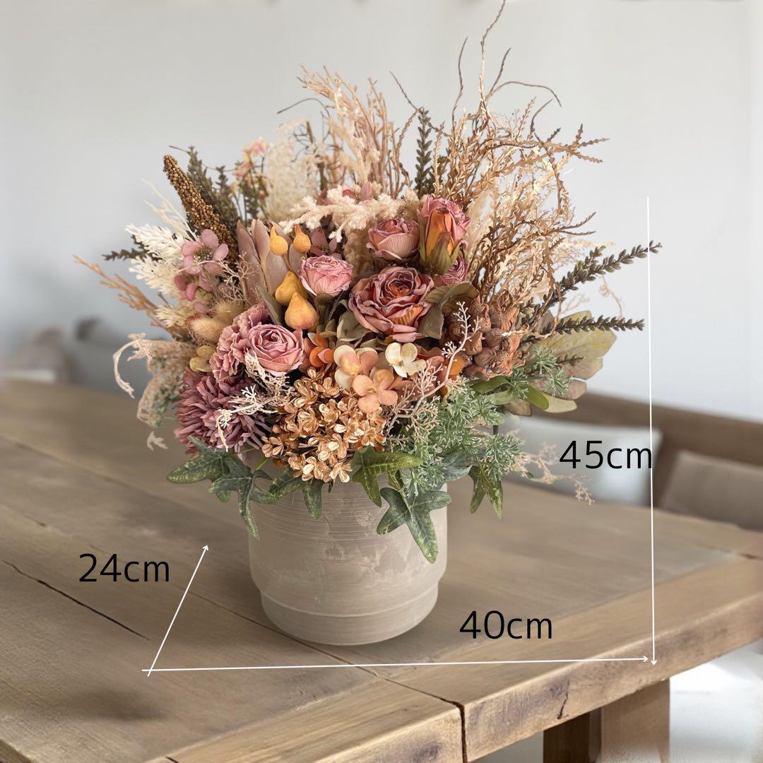 特別な夜を演出する、灯りのあるアレンジメント ドライスタイルクリスマスアレンジ