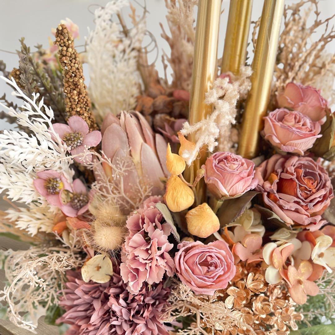 特別な夜を演出する、灯りのあるアレンジメント ドライスタイルクリスマスアレンジ