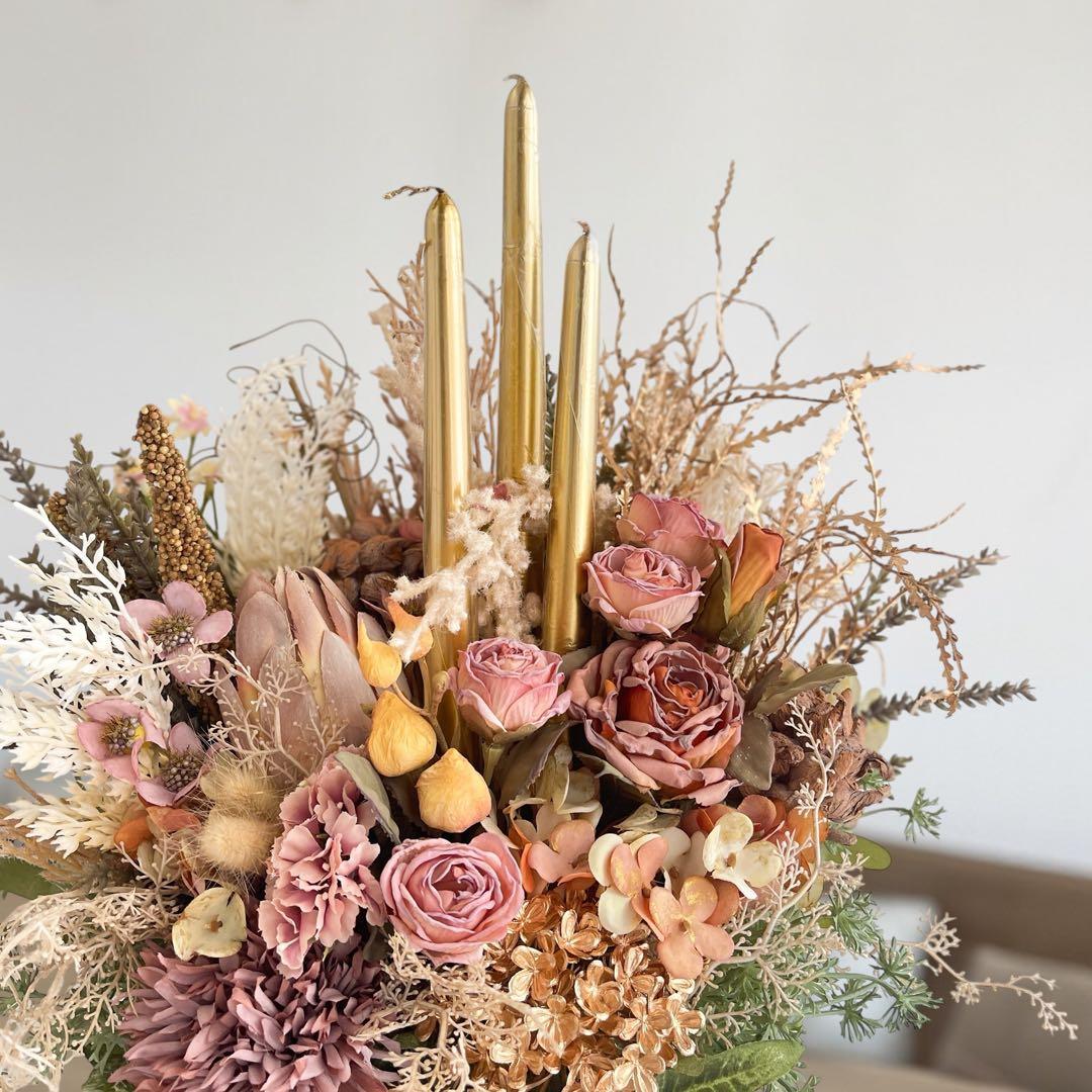 特別な夜を演出する、灯りのあるアレンジメント ドライスタイルクリスマスアレンジ