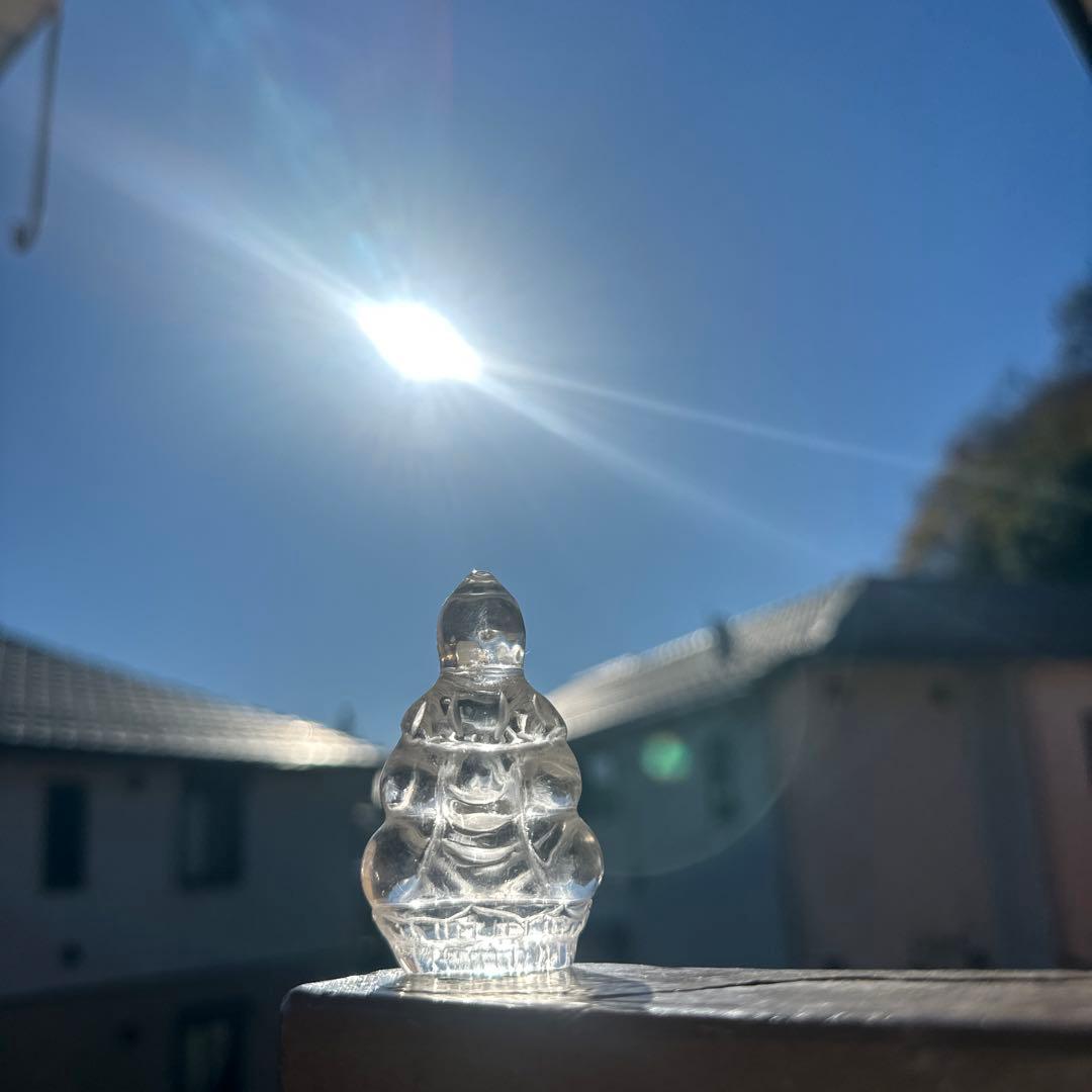 お値下げお依頼品　水晶　観音様　額に宝石付き　クリスタル　クォーツ