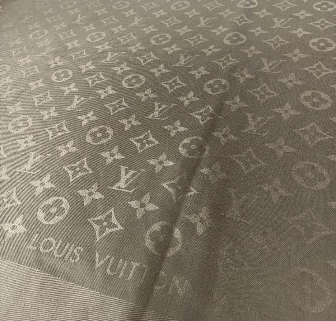ルイヴィトン 大判ストール　LOUISVUITTON 箱なし