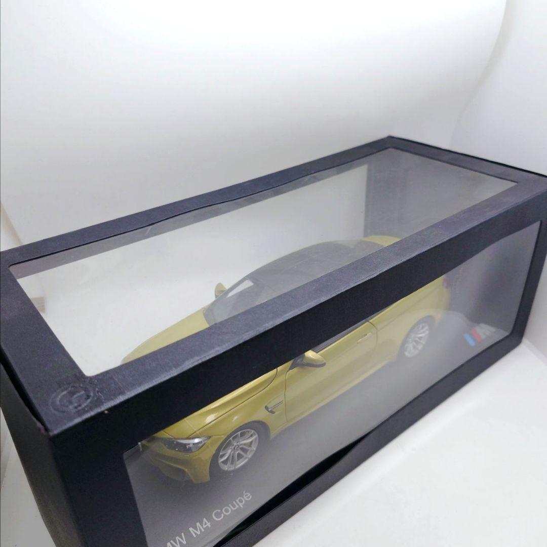 特注 1/18 BMW M4 クーペ オースティン イエローメタリック