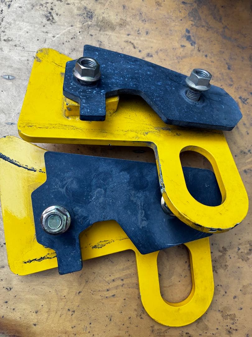 D*様 アピオ APIO 牽引フック 純正リアバンパー用 イエロー2個セット