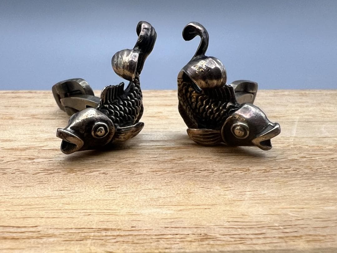 【海】超レア　純銀製　小倉正雄作　鯉形　一対　カフスボタン　彫金　共箱付