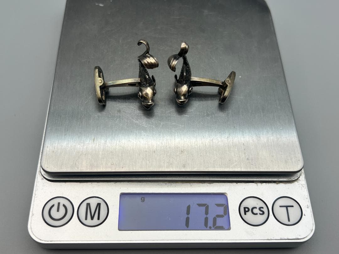 【海】超レア　純銀製　小倉正雄作　鯉形　一対　カフスボタン　彫金　共箱付