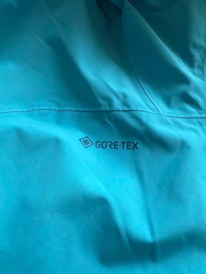 Oakley 防水ジャケット 水色