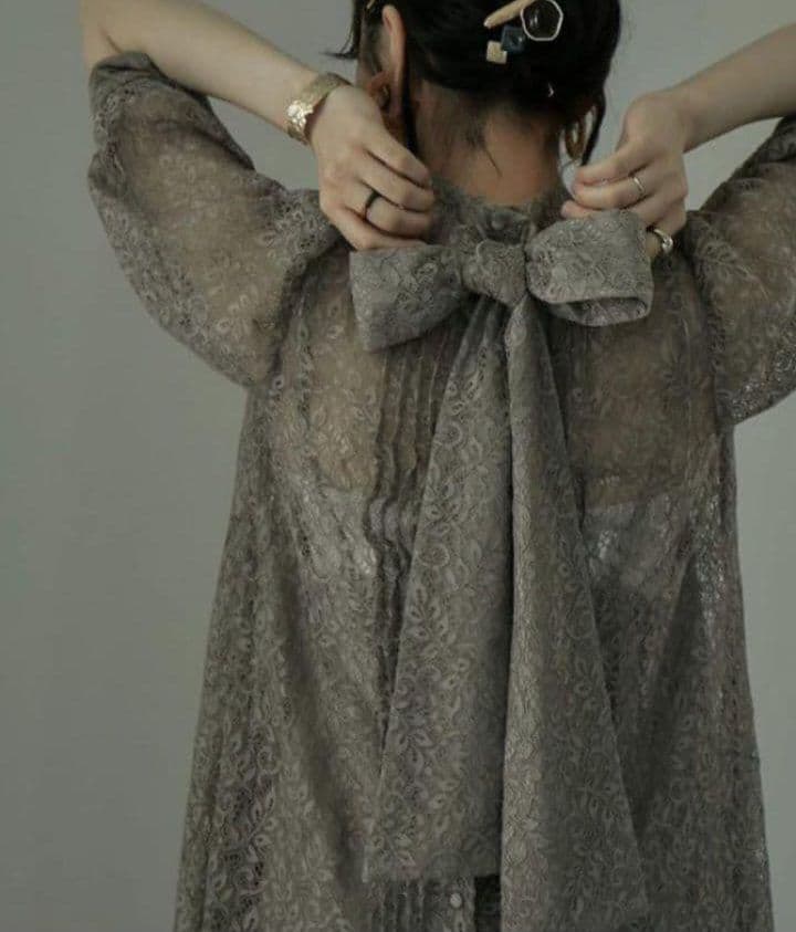 etoll. エトル インナー付きバックリボンレースドレスワンピース グレージュ