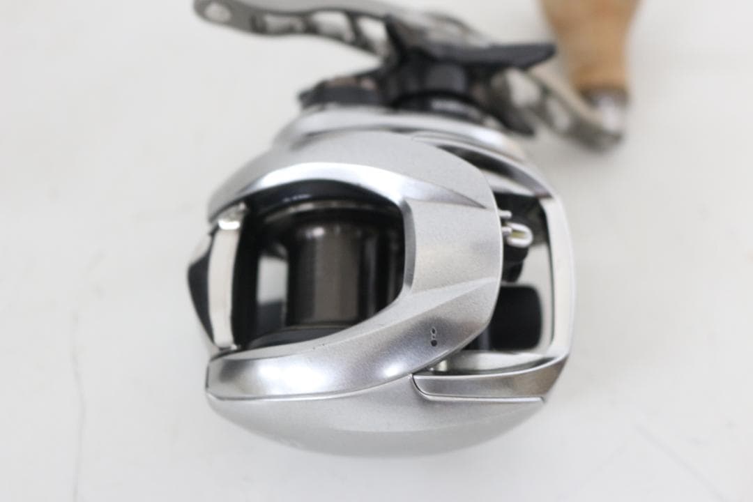 ダイワ ジリオン svtw 8.5 ベイトリール ゴメクサス ハンドル