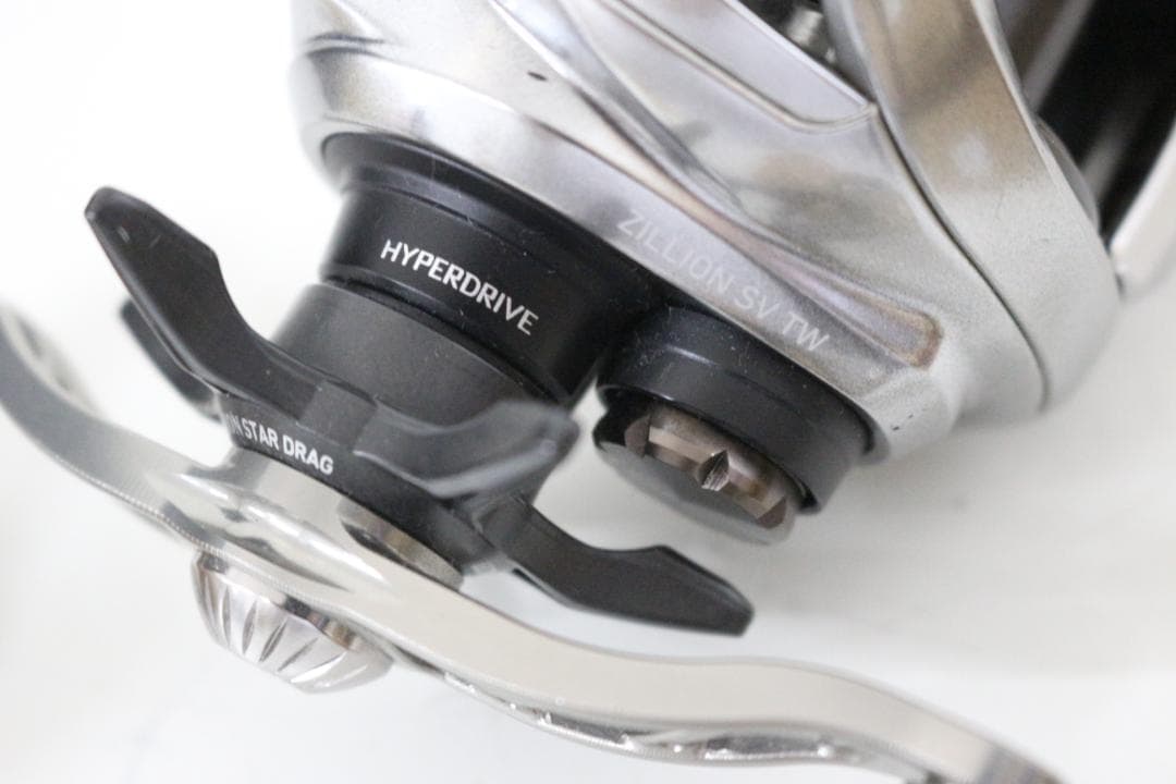 ダイワ ジリオン svtw 8.5 ベイトリール ゴメクサス ハンドル