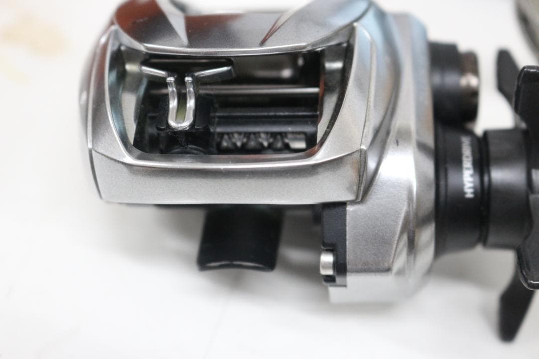 ダイワ ジリオン svtw 8.5 ベイトリール ゴメクサス ハンドル