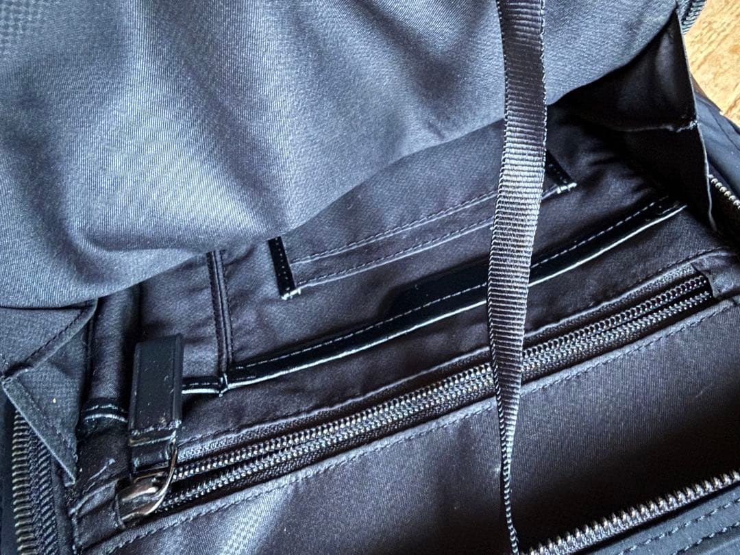 ま*庵様 TUMI ハリソン ブラック 上質ナイロン 本革使いリュックサック ユ