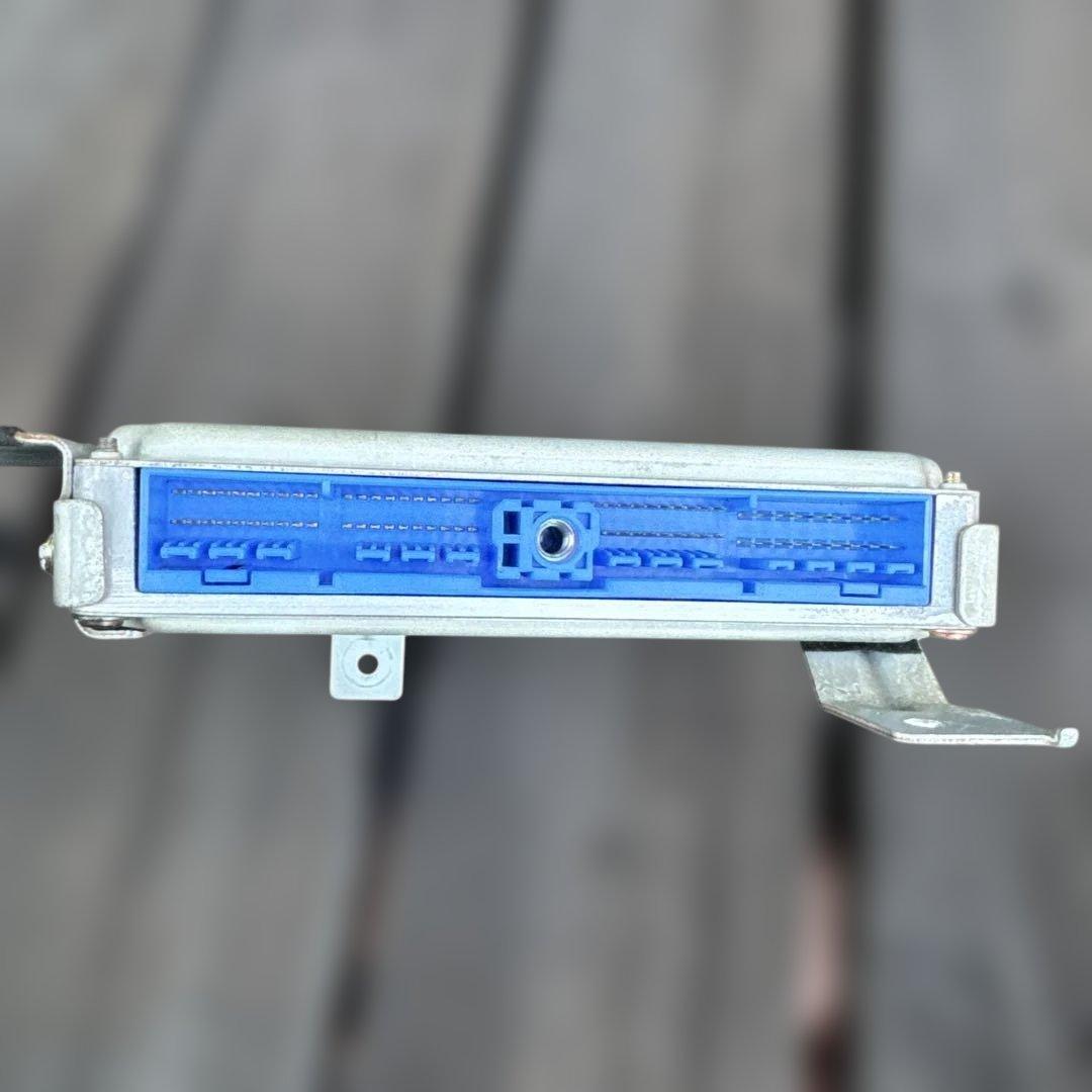 t*0様 日産スカイラインGT-R bcnr33用純正コンピュータ