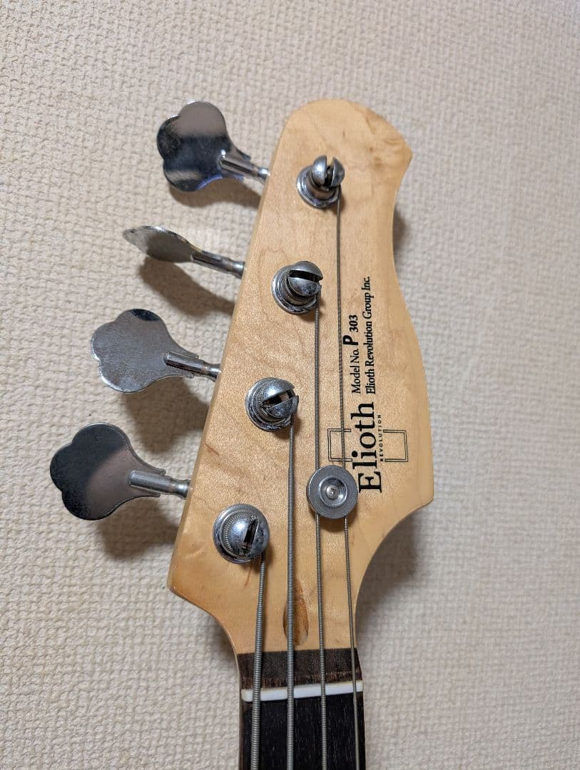 Elioth レアなアクティブのプレシジョンベース CA レッド 赤 - メルカリ