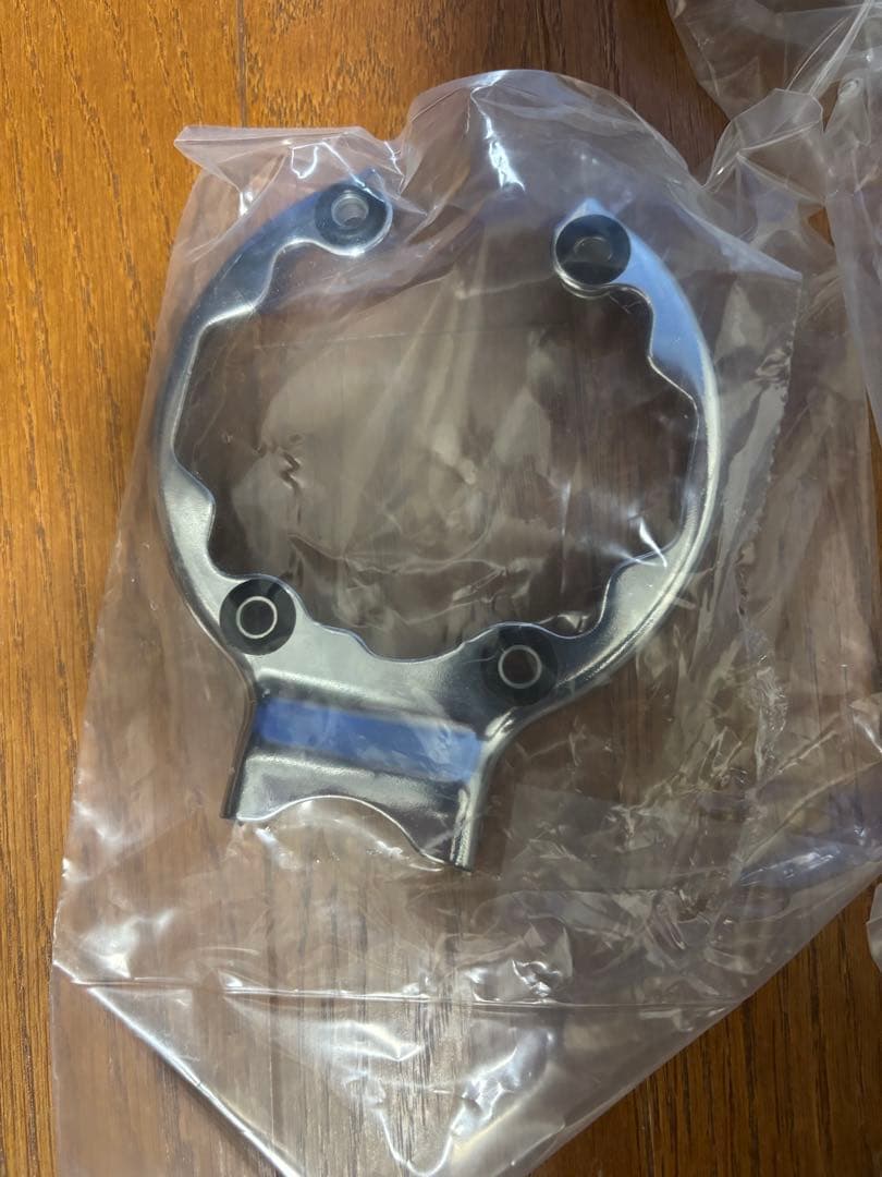 ハーレー純正 5-3/4インチ・ヘッドライトマウンティングキット67700455