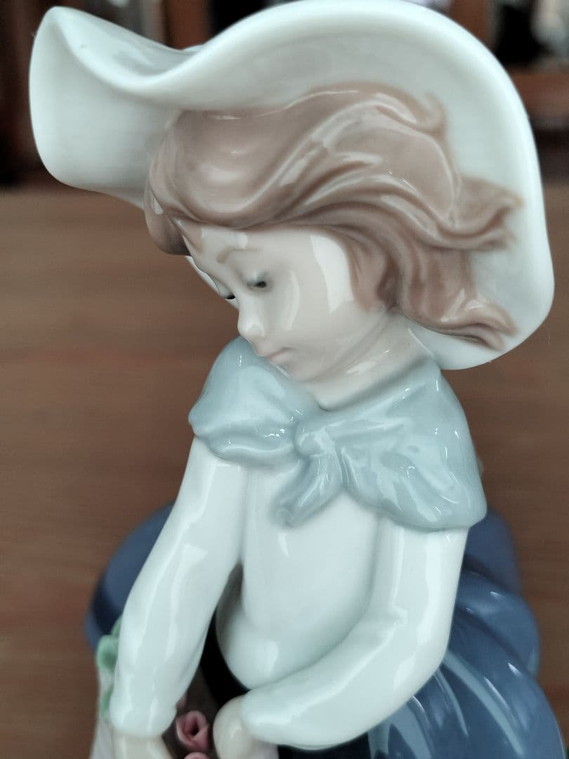 リヤドロ人形　LLADRO きれいな花ばかり　＃5222　フィギュリン