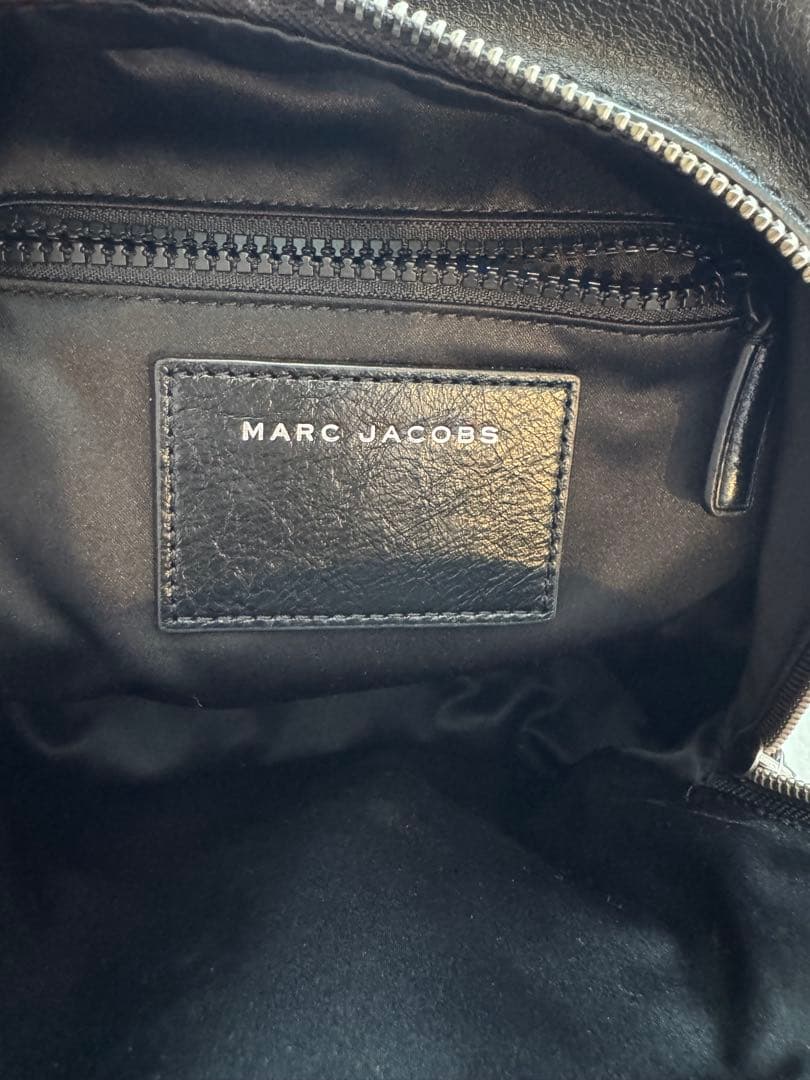 MARC JACOBS ブラックレザーリュック