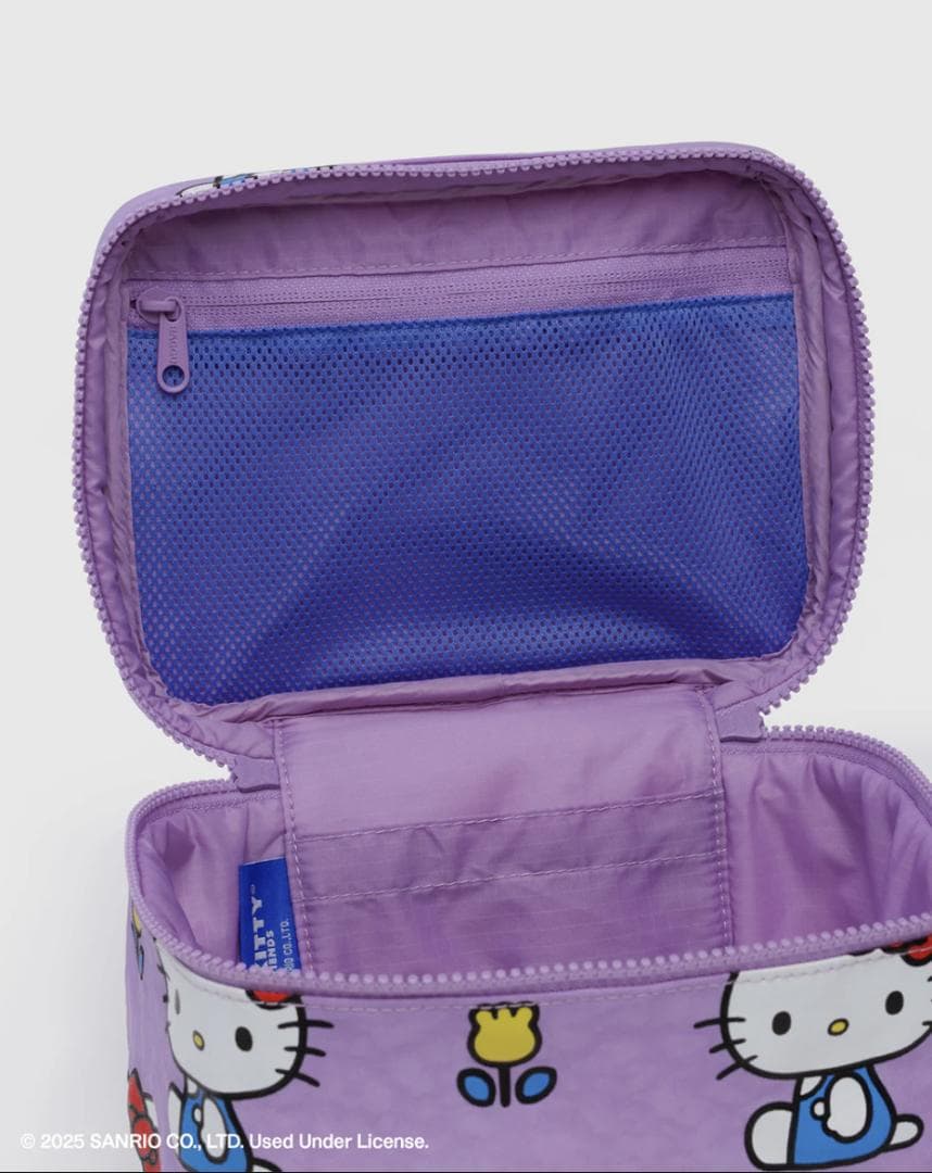 \"BAGGU\" ラージコスメティックケース　ハローキティ ピンク柄　新品