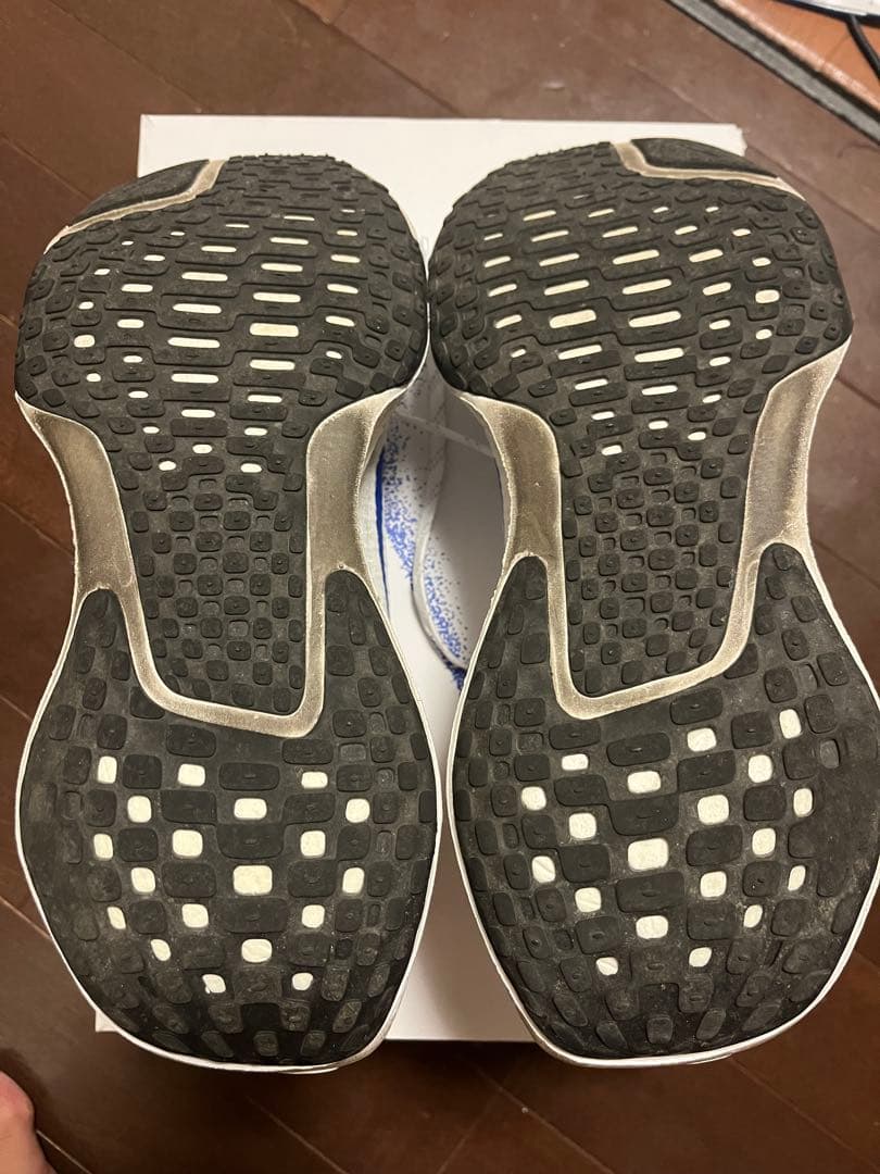 ☆ズームX インヴィンシブル RN 3 FP☆HJ6653-900☆26.5cm