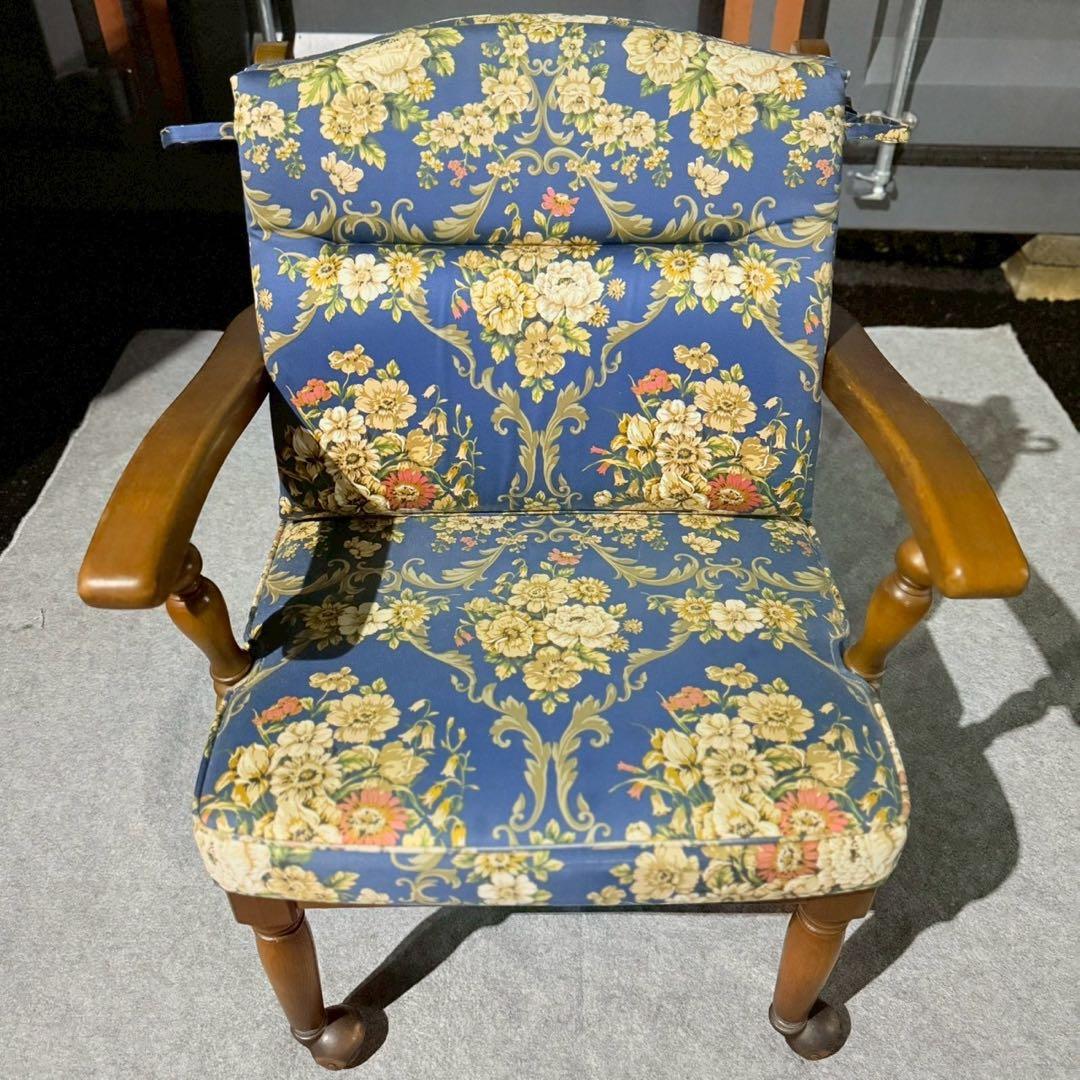 飛騨産業 キツツキ】花柄 木製アームチェア クラシックチェア①