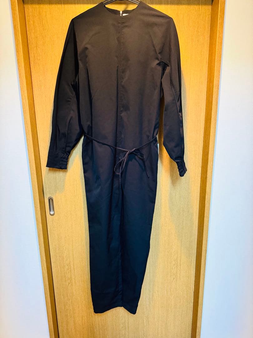 HYKE ジャンプスーツ　黒　新品タグ付き　サイズ02