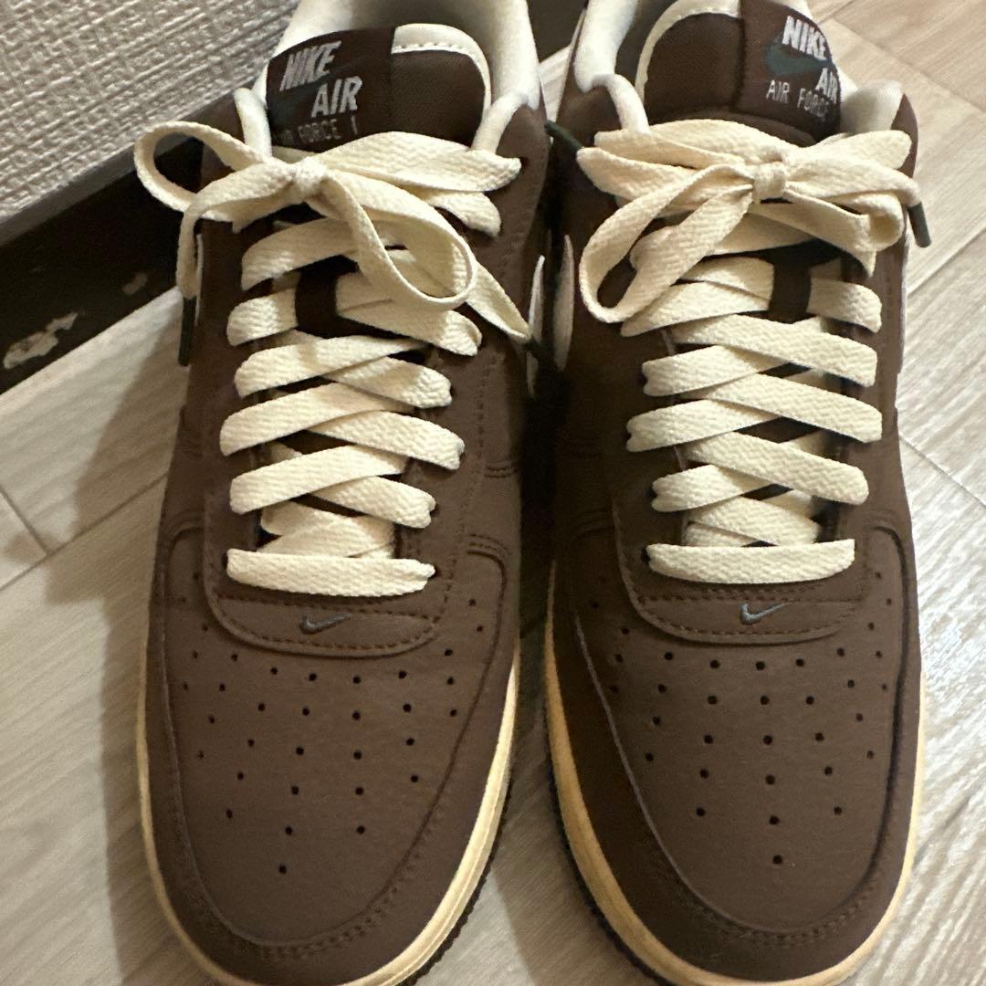Nike Air Force 1 ブラウン スニーカー