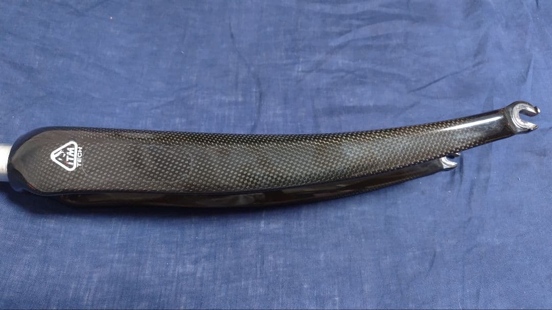 カーボンフロントフォーク iTM　TECH　700C　28.6mm