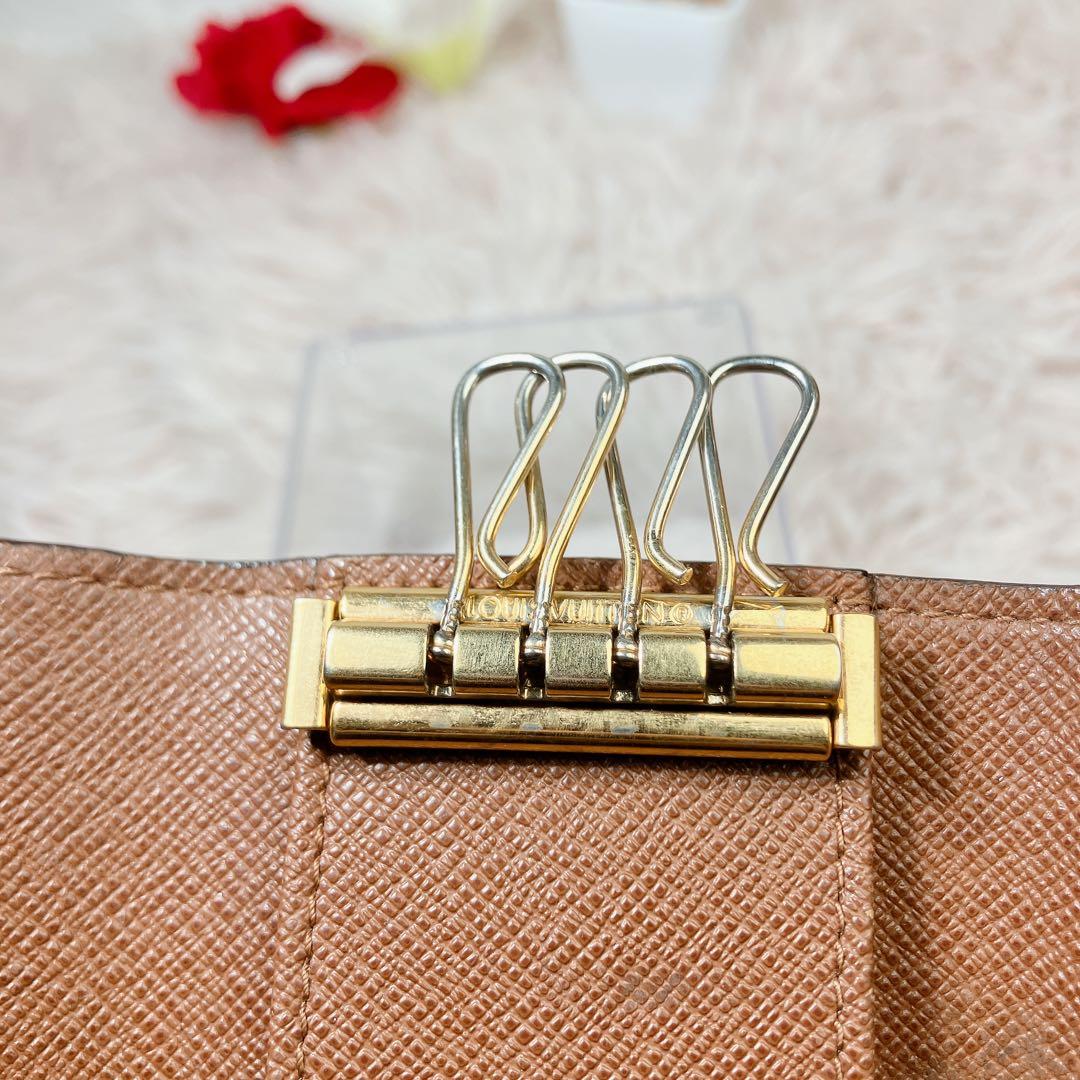 美品 ルイヴィトン ミュルティクレ4 モノグラム キーケース M69517