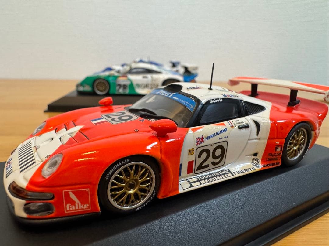 【MINICHAMPS】３台セットPorsche GT1 #28/29/33