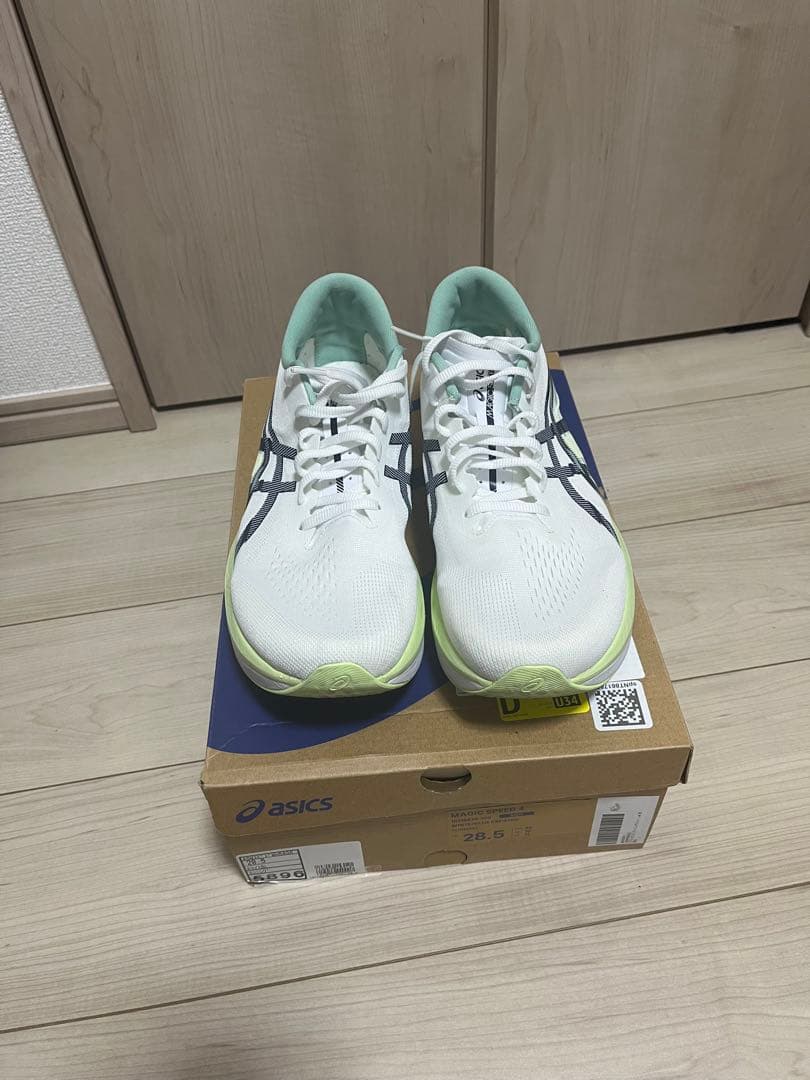 アシックス マジックスピード4 28.5 ランニングシューズ 箱あり
