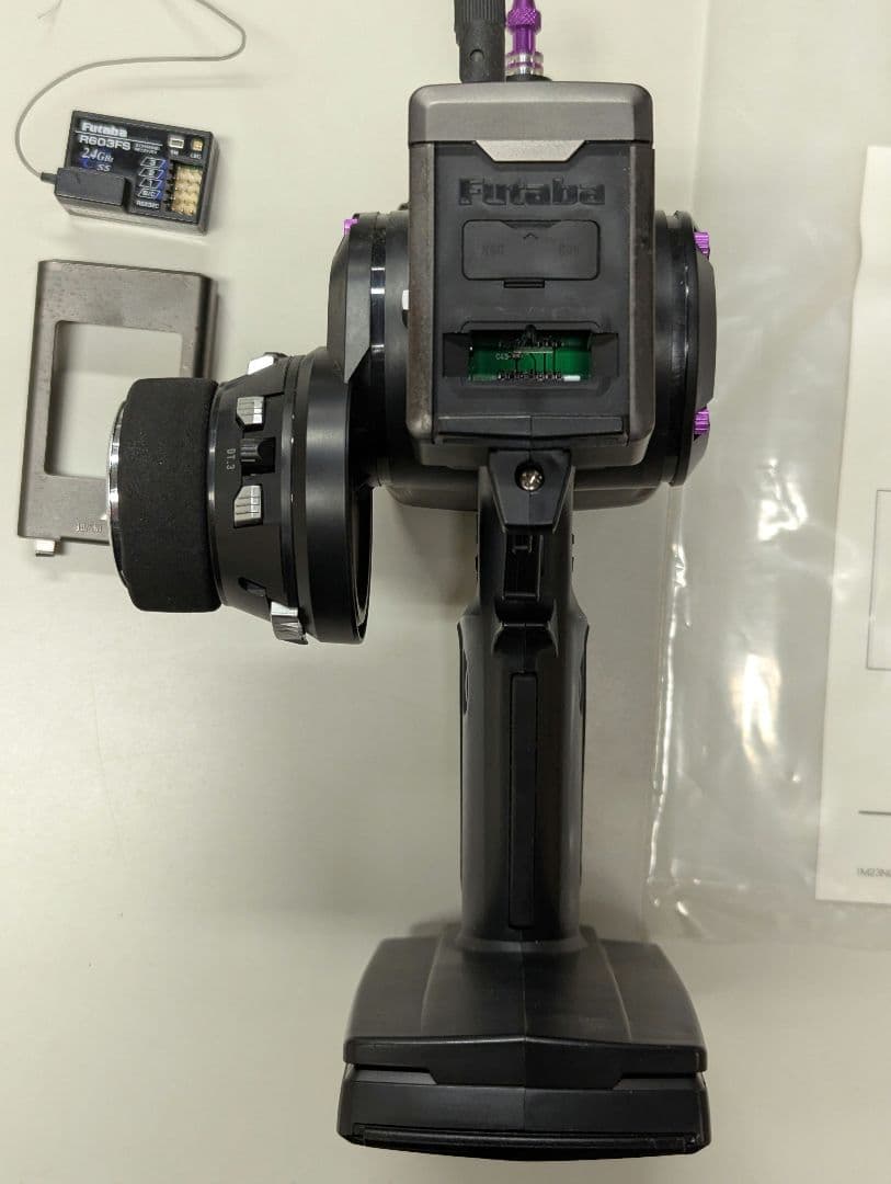 アルミケース、受信機付　Futaba T3PK デジタルプロポ