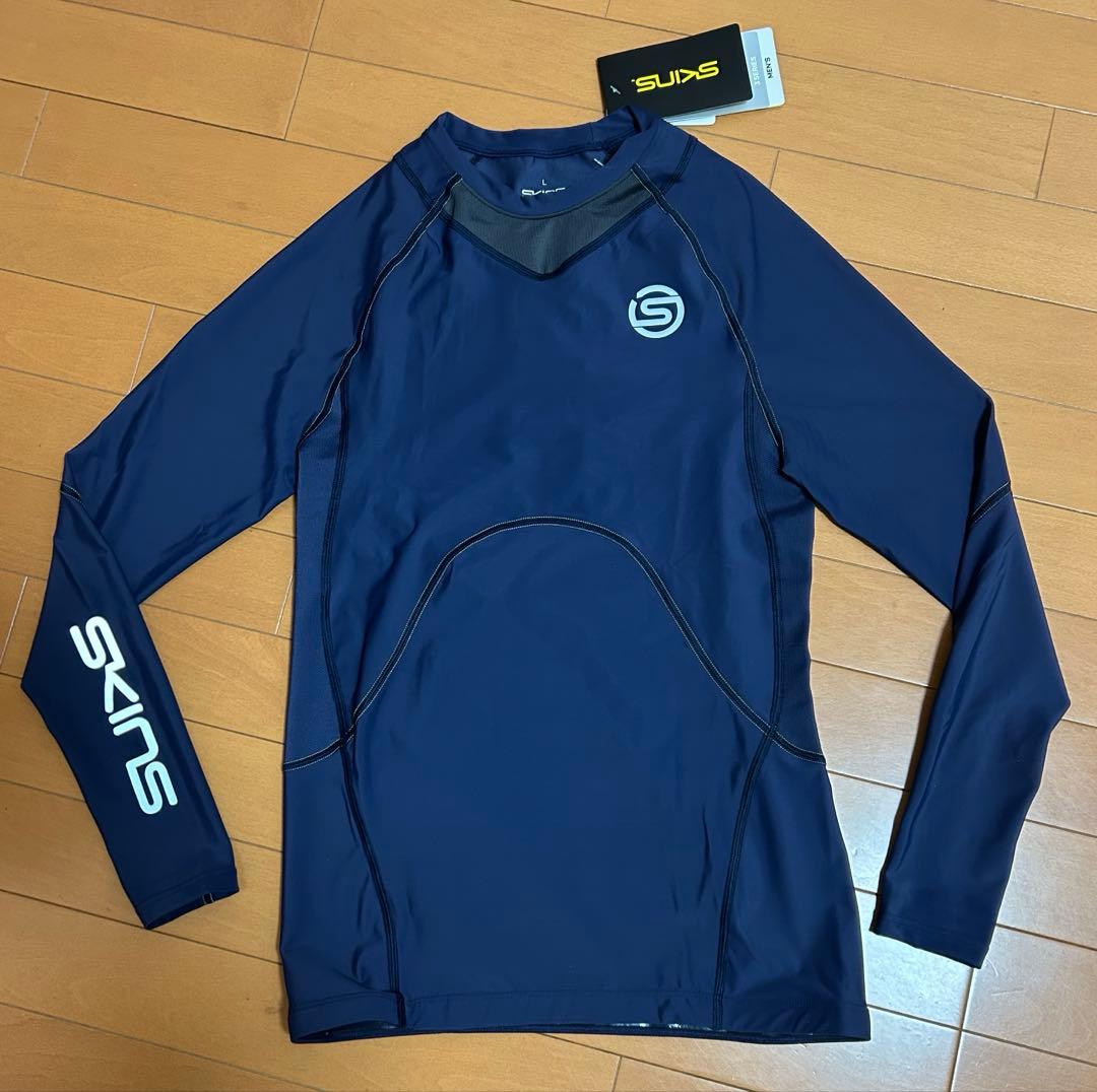 SKINS 長袖　トップス　Lサイズ