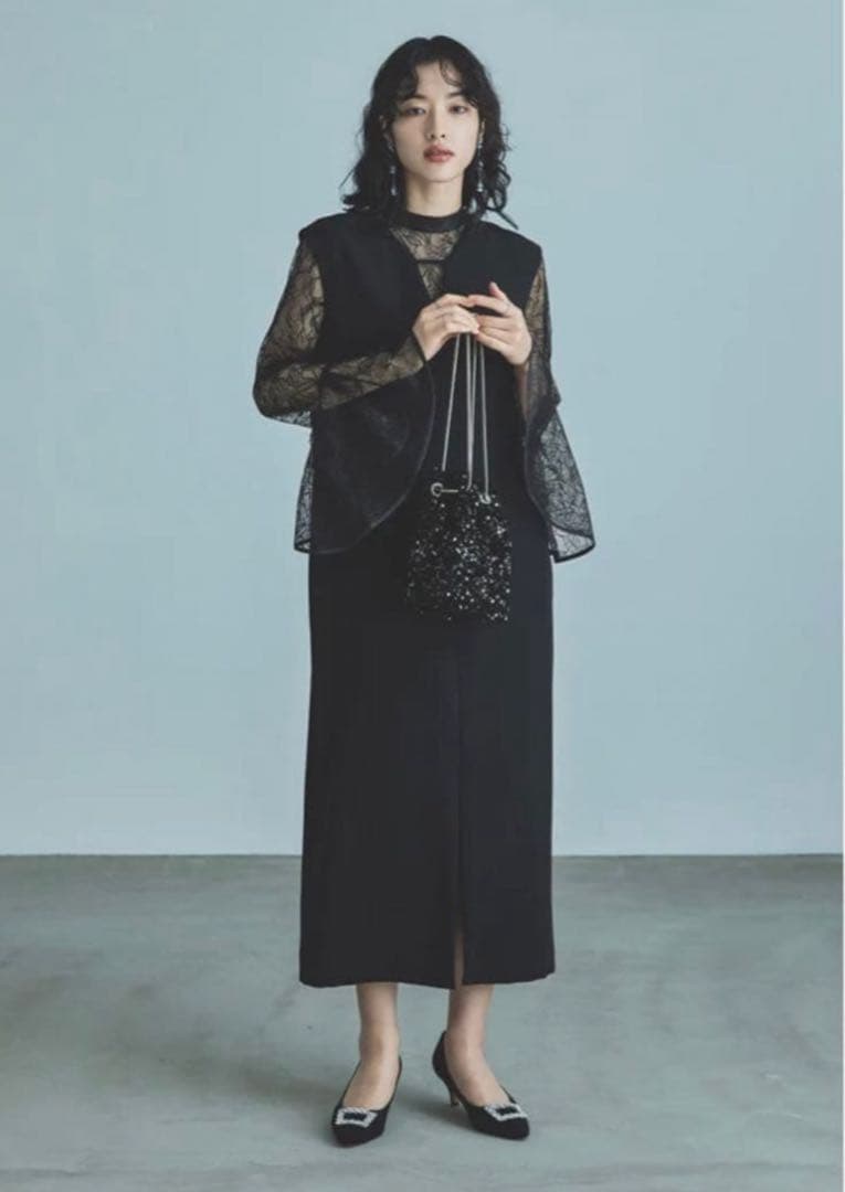 最終価格　Mサイズ　ベルスリーブスリットドレスANDRESD 新品